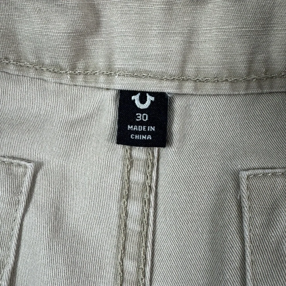 True Religion Tan Men's Cargo Short Size 30 Excellent